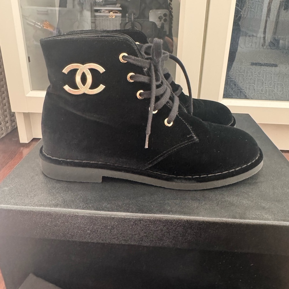 CHANEL Black Velvet Boots with Gold CC Logo-Size 36.5